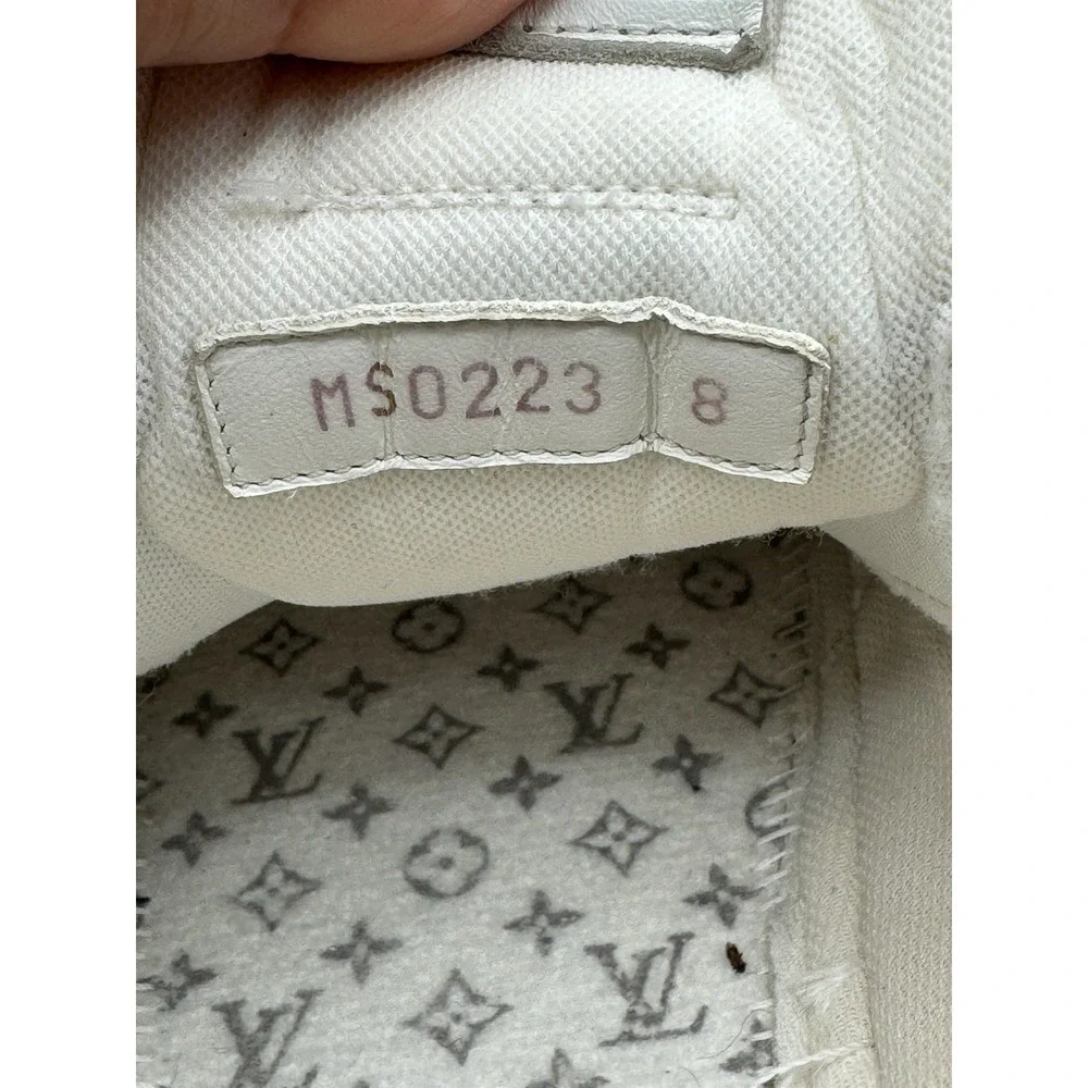 Louis Vuitton Rivoli Monogram leather sneaker - Men's size 8 - Picture 15 of 16